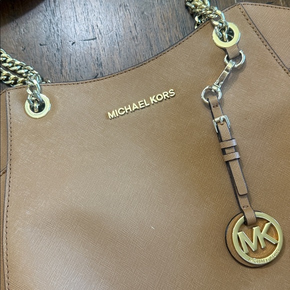 Michael Kors Jet set chain tote luggage - Picture 2 of 4